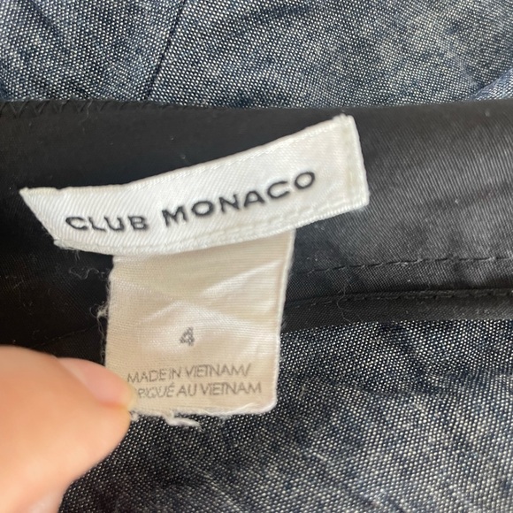 Club Monaco Low Rise Shorts with Scalloped Edges - Picture 3 of 3